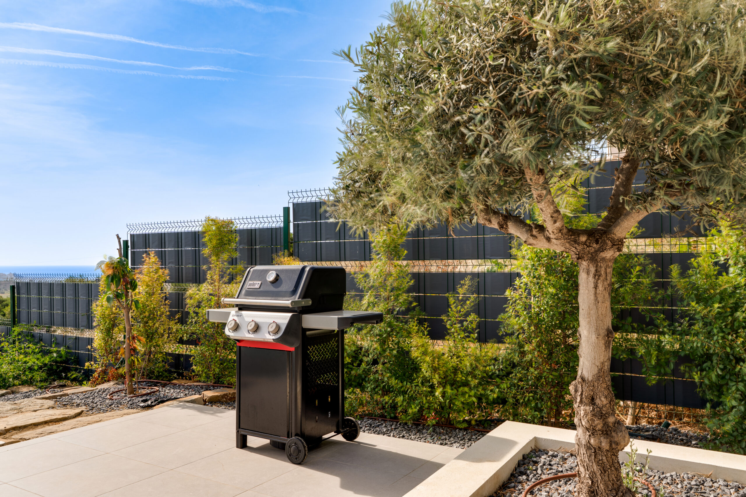 Outdoor barbecue area, Villa Castaño